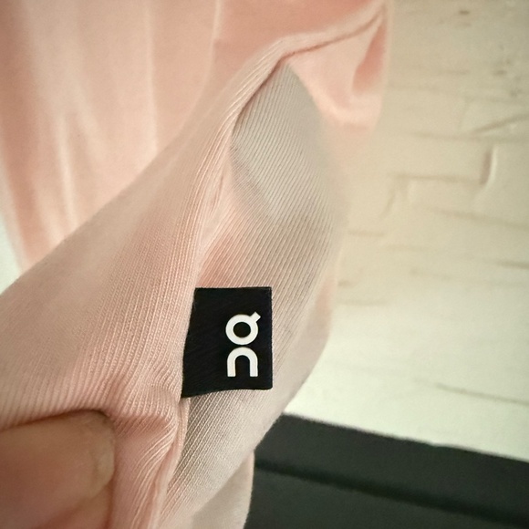 On. Running Pink Performance Tank | Size M | Lightweight & Breathable - Picture 7 of 8